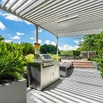 Central Located 2-Bed With Pool, Gym & Parking